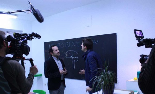 Una visita inesperada en First Formación